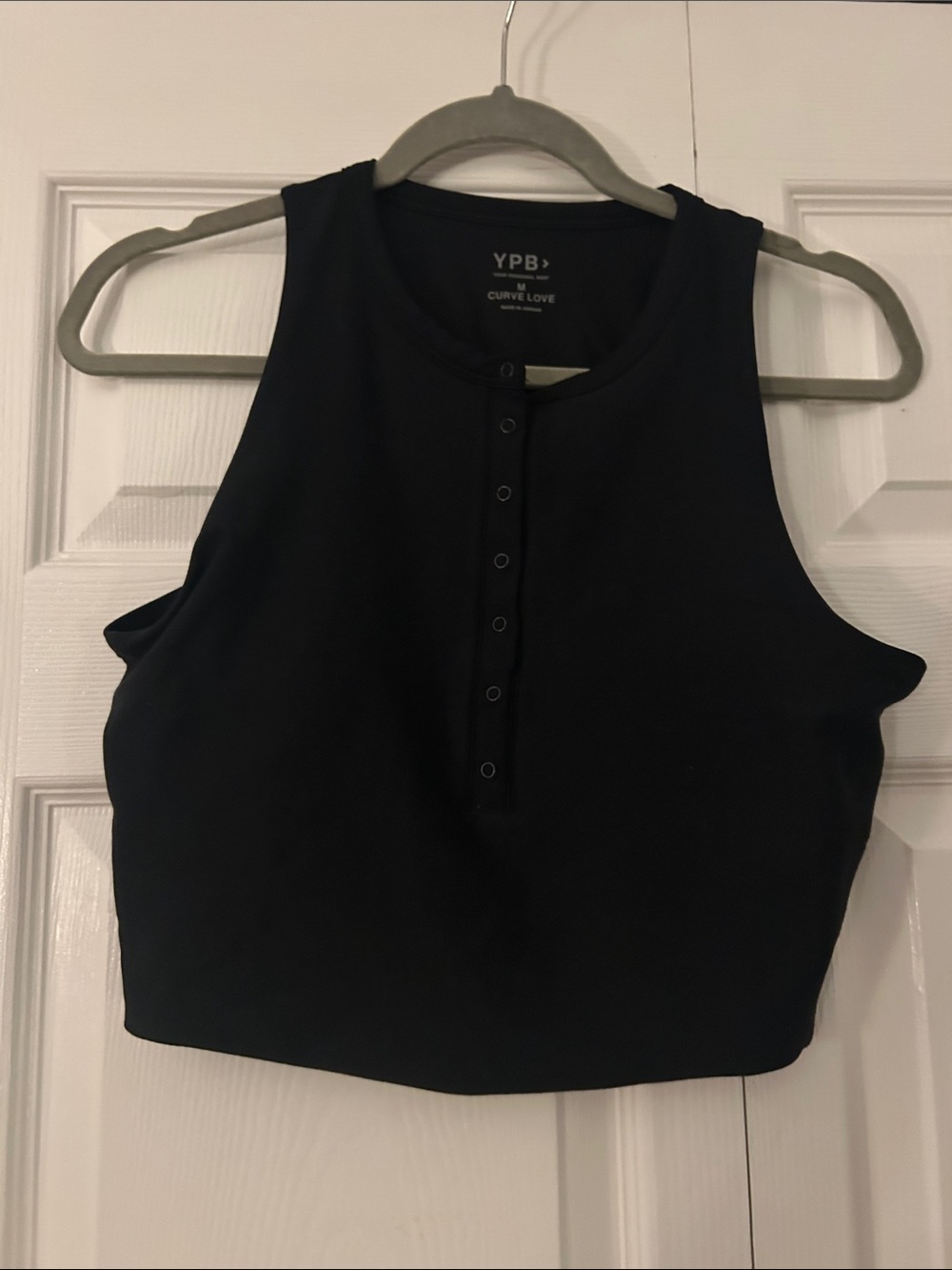 Black Sleeveless Henley Crop Top